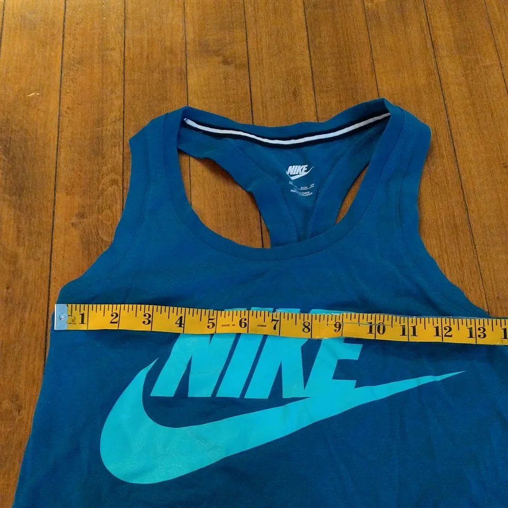 Size xs blue Nikes workout athletic top - Picture 13 of 16